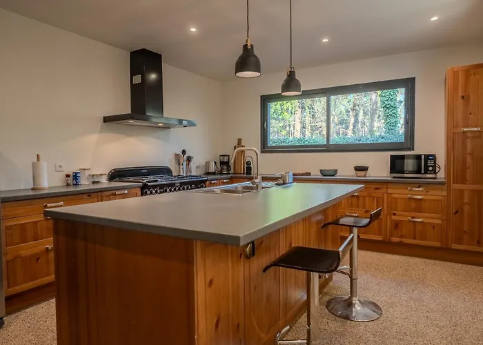 Villa D'Architecte, Piscine Chauffee & Foret Villa