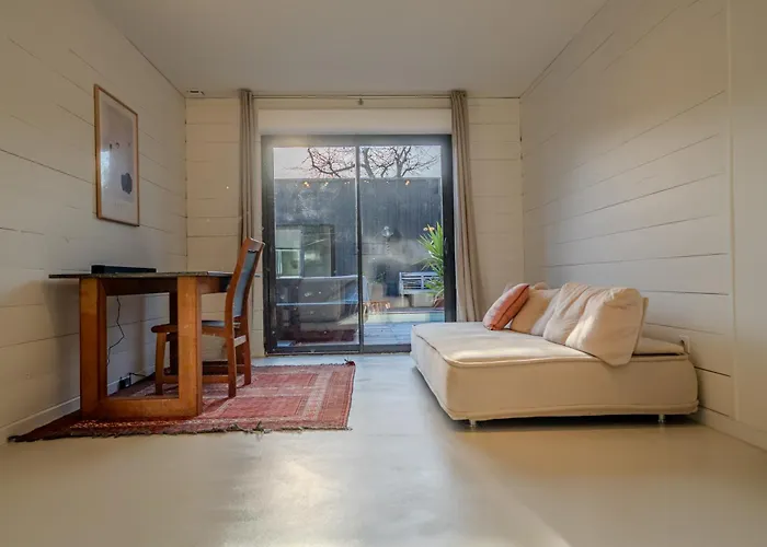 Architect-designed villa, 6 bedrooms, private pool Villa