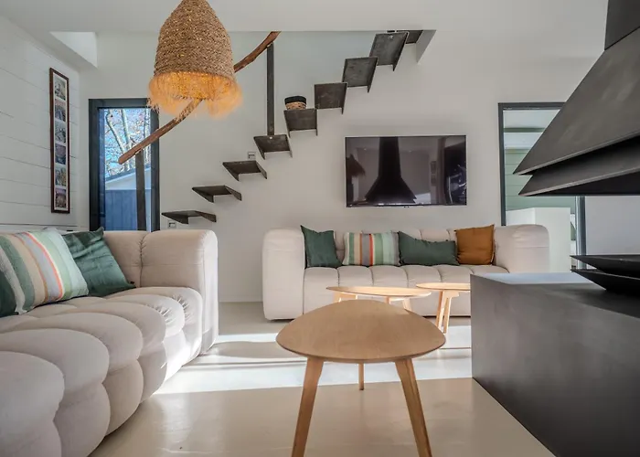 Villa Architect-designed villa, 6 bedrooms, private pool Andernos-les-Bains