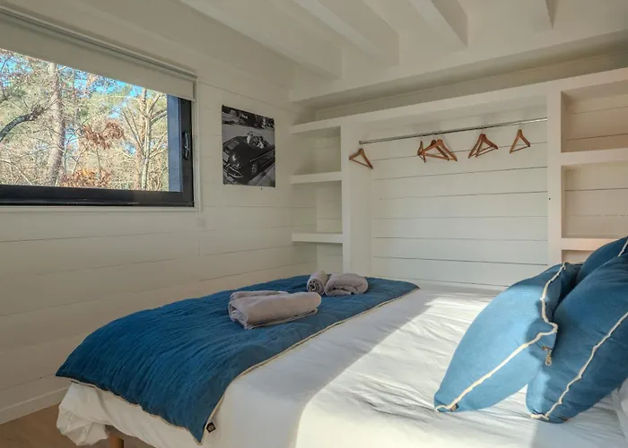 Villa Architect-designed villa, 6 bedrooms, private pool *